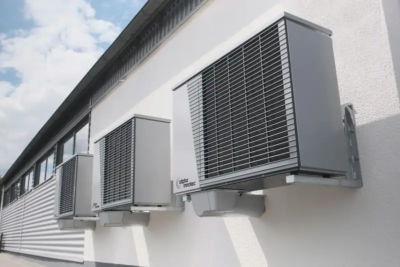 Unités extérieures de climatisation en façade